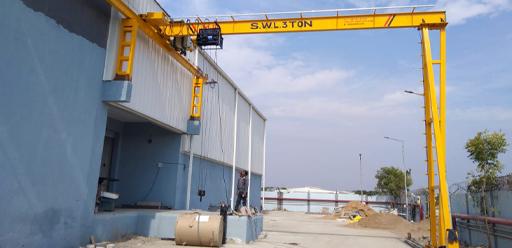 EOT Crane in Workshop